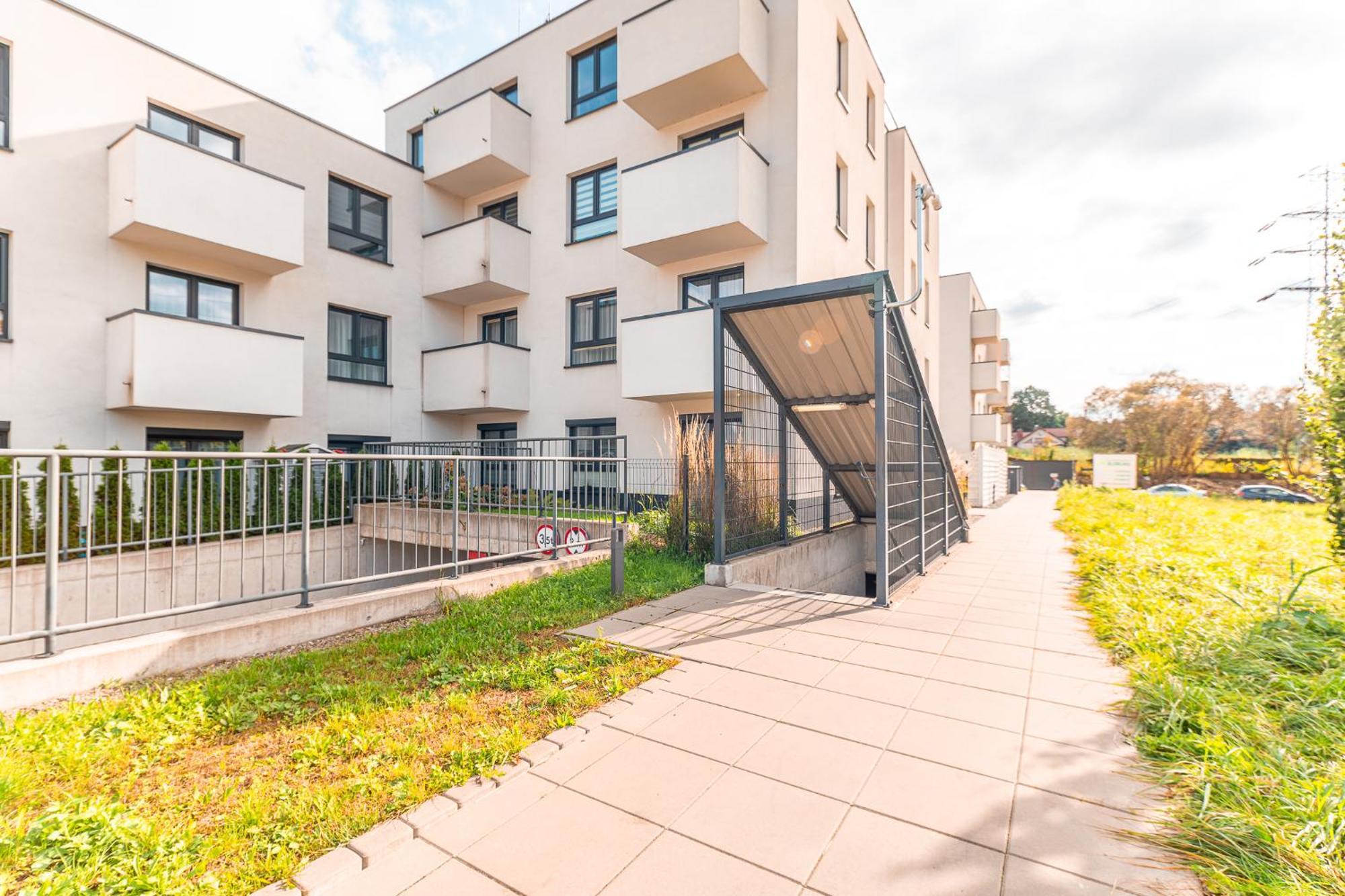 Apartament Chmielna Gold Lägenhet Krasków Exteriör bild